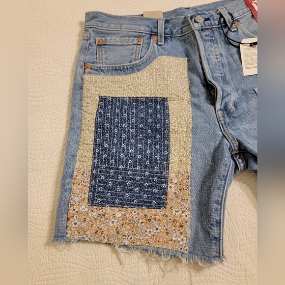 NWT Levi's 501 '93 Patchwork Men's Jean Shorts - Picture 2 of 7